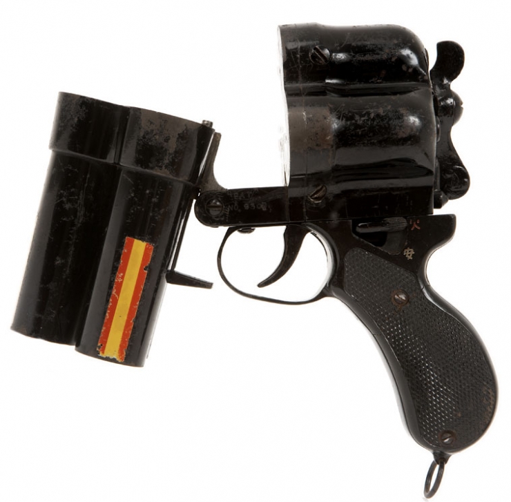 world war 2 navy flare pistol