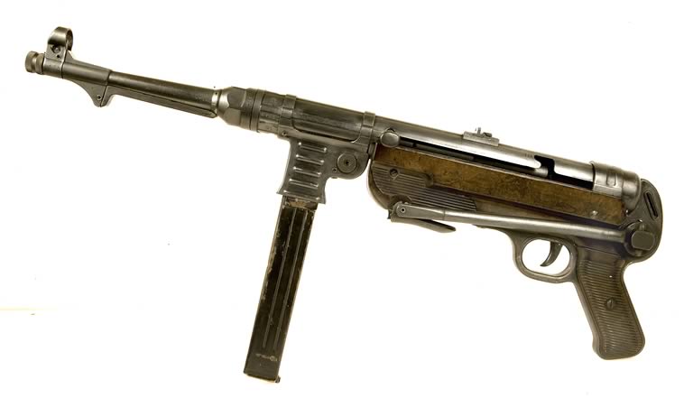 Deactivated MP40 submachine gun