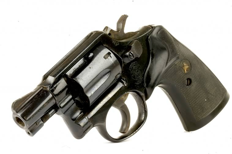 deactivated_smith_and_wesson_snub_nose