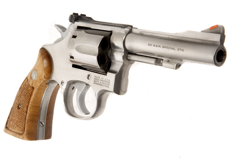 DEACTIVATED_SMITH_AND_WESSON_67_1