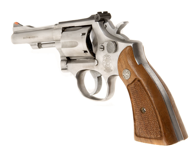 DEACTIVATED_SMITH_AND_WESSON_67_1